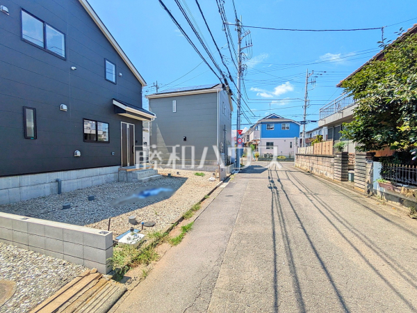 接道状況および現場風景 【武蔵村山市残堀4丁目】 接道状況および現場風景 【武蔵村山市残堀4丁目】