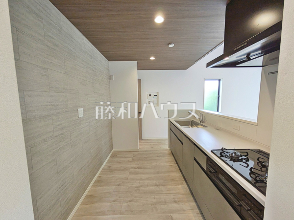 1号棟　キッチン　【日野市新町５丁目】