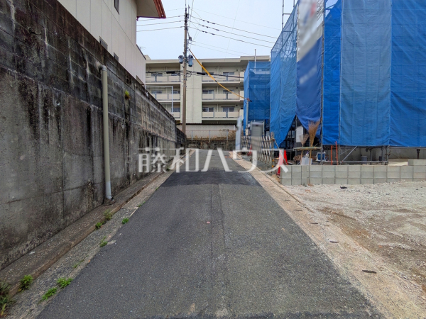 接道状況および現場風景　【福岡市城南区松山１丁目】