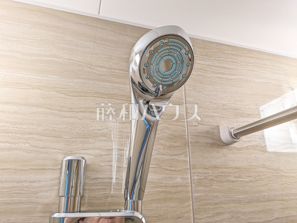 シャワーヘッド　【プレシス多摩永山レヴィエ】