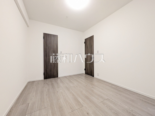 居室　【クレストフォルム高幡不動サウスコート】