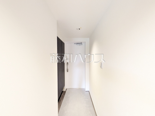 玄関ホール　【クレストフォルム高幡不動サウスコート】