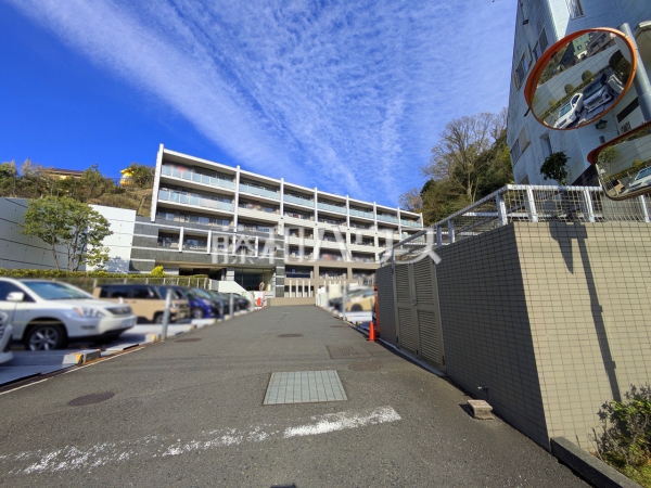 外観　【クレストフォルム高幡不動サウスコート】