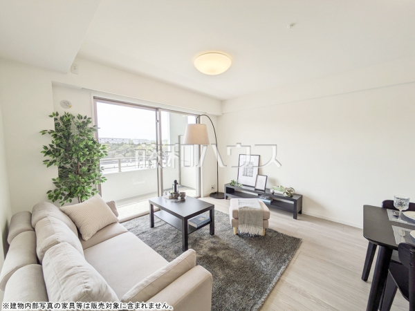 リビング　【クレストフォルム高幡不動サウスコート】