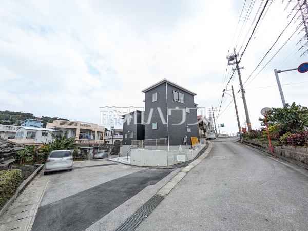 接道状況および現場風景　【北中城村字瑞慶覧】