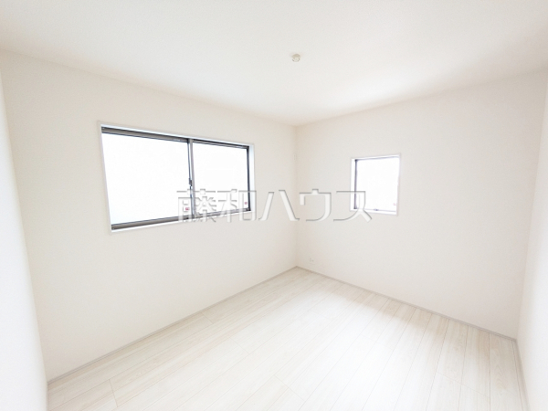 1号棟　居室　【北中城村字瑞慶覧】