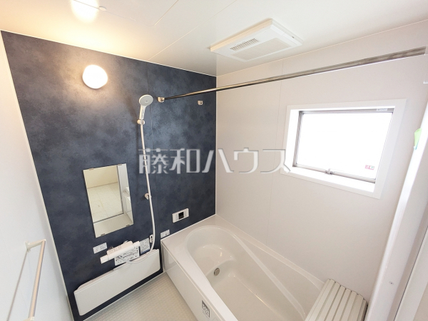 1号棟　浴室　【北中城村字瑞慶覧】