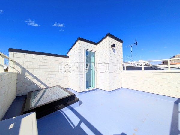 ルーフバルコニー　【杉並区堀ノ内３丁目】