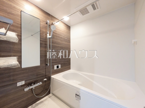 落ち着いた色合いで疲れたからだを癒す、贅沢なくつろぎ空間です。 　【板橋区上板橋１丁目】