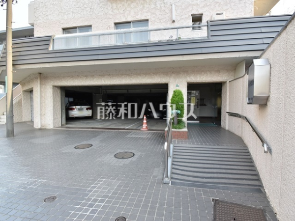 駐車場　【カーサ武蔵関】