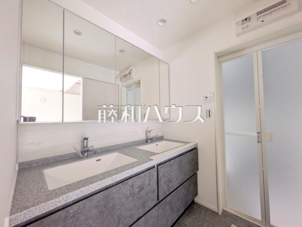 完成施工例　洗面室