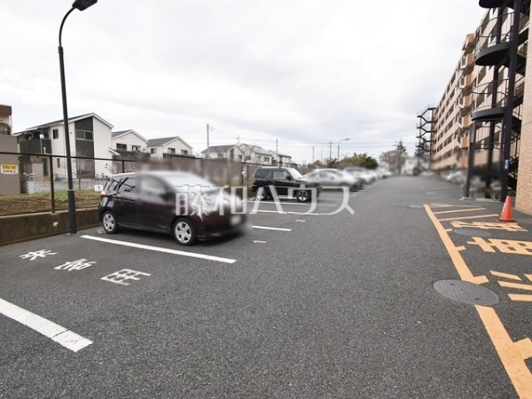 駐車場　【ライオンズマンション武蔵砂川】