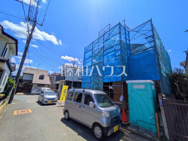 ≪接道状況≫周辺は落ち着いた雰囲気の住宅地です。小さなお子様がいるご家庭も安心です。　【府中市西府町４丁目】