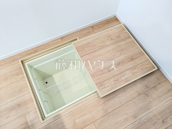 床下収納　【小平市小川西町５丁目】