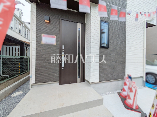 玄関　【小平市小川西町５丁目】