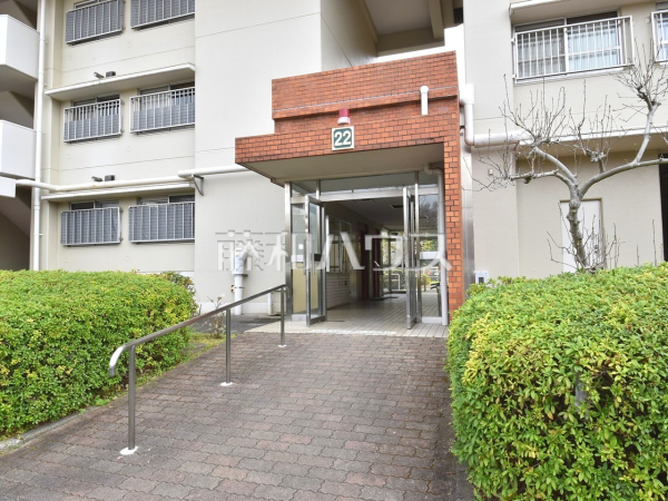 エントランス　【昭島つつじが丘ハイツ　22号棟】