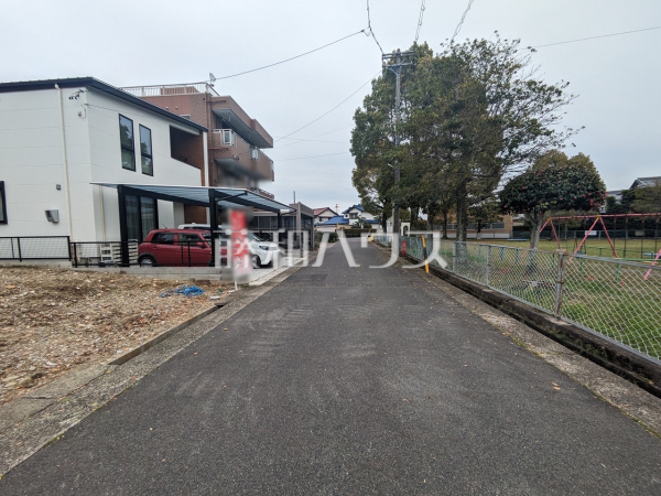 接道状況および現場風景　【春日井市東野町３丁目】