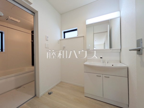 2号棟　洗面室　【宜野湾市上原２丁目】