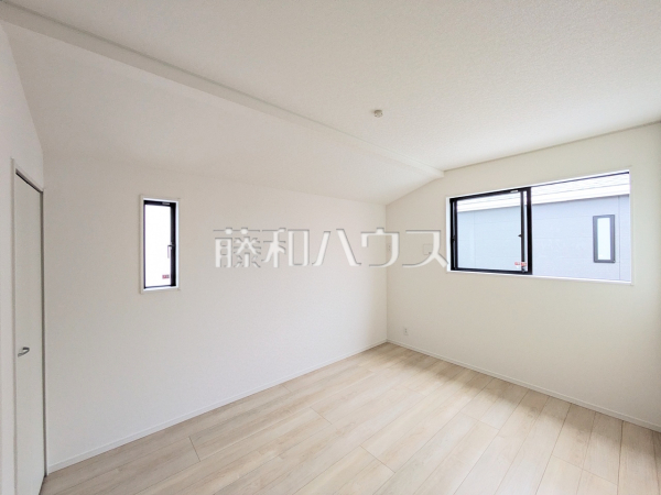 2号棟　居室　【宜野湾市上原２丁目】