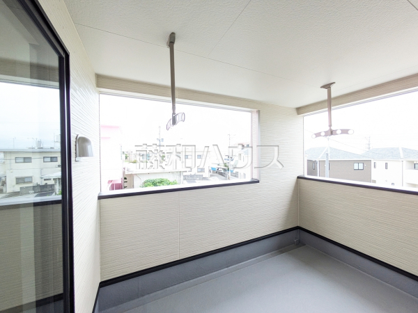 2号棟　バルコニー　【宜野湾市上原２丁目】