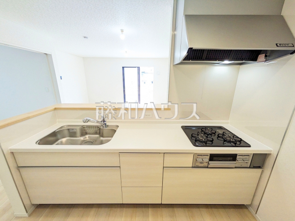 2号棟　キッチン　【宜野湾市上原２丁目】