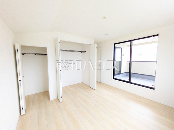 2号棟　居室　【宜野湾市上原２丁目】