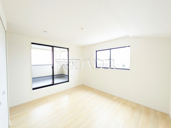 2号棟　居室　【宜野湾市上原２丁目】