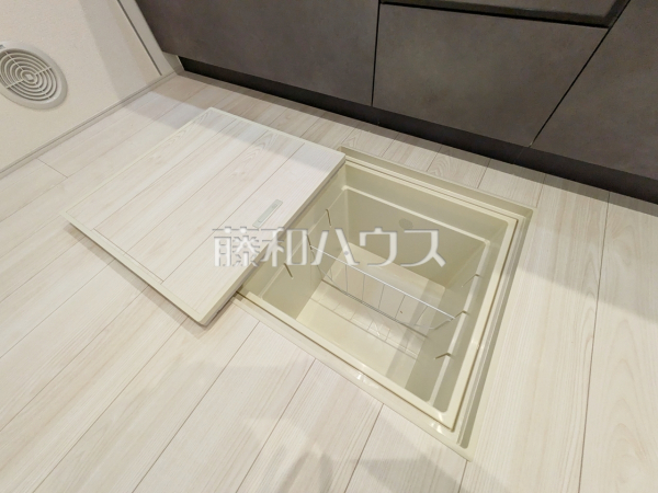 床下収納　【練馬区谷原１丁目】