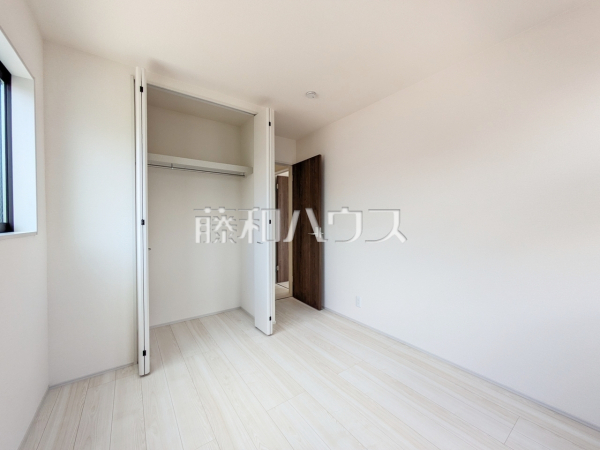 居室　【練馬区谷原１丁目】