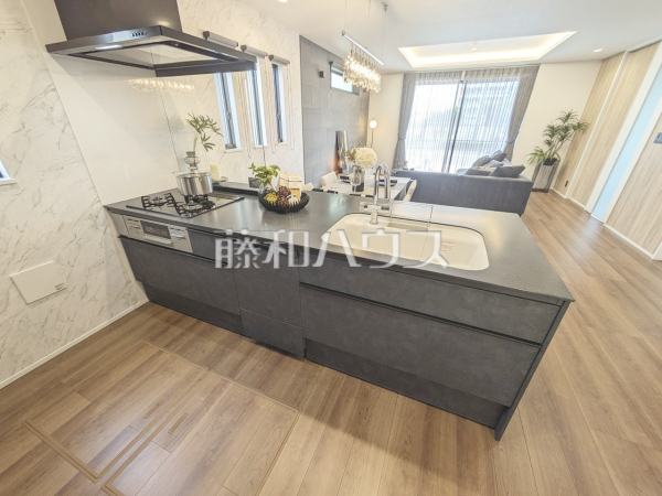 キッチン　【東大和市南街６丁目】