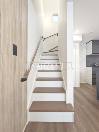 階段　【東大和市南街６丁目】