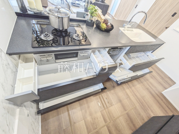 キッチン　【東大和市南街６丁目】