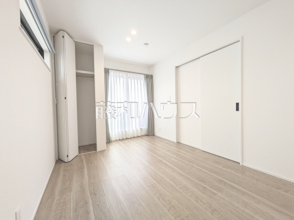 居室　【東大和市南街６丁目】