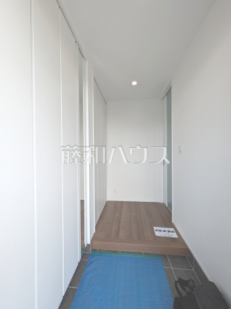 玄関ホール　【東大和市南街６丁目】