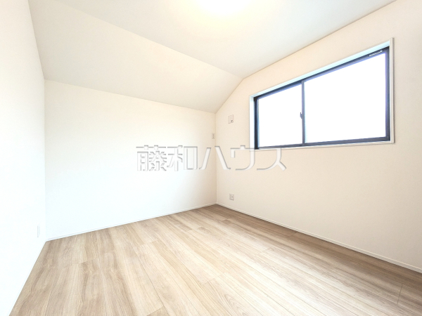 居室　【新座市片山２丁目】