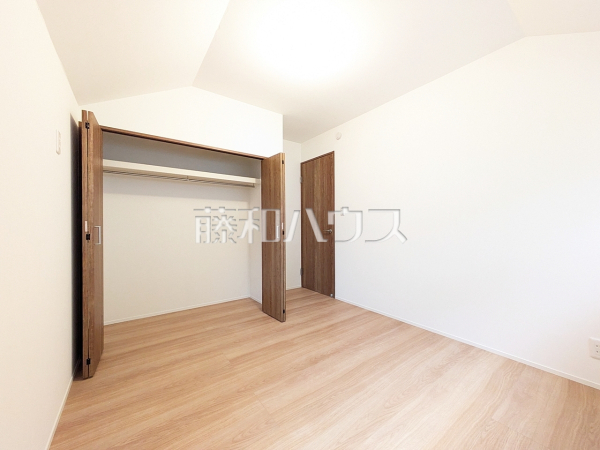 居室　【新座市片山２丁目】