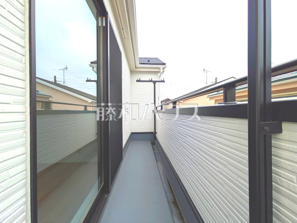 バルコニー　【新座市片山２丁目】