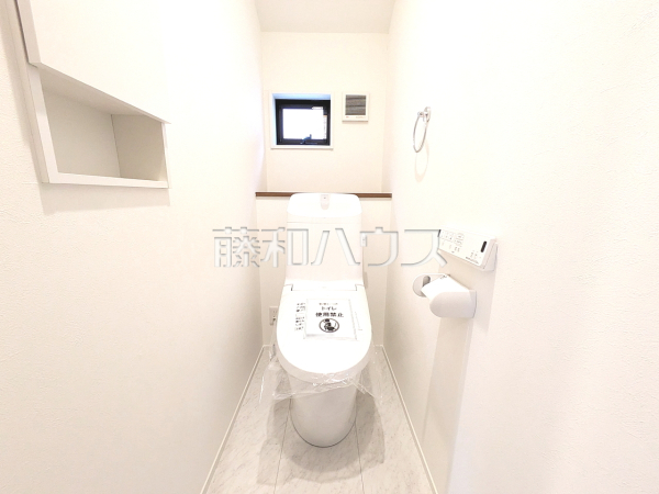 トイレ　【新座市片山２丁目】