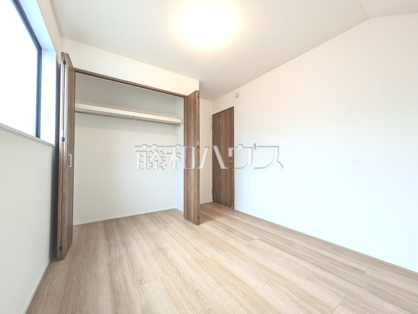 居室　【新座市片山２丁目】