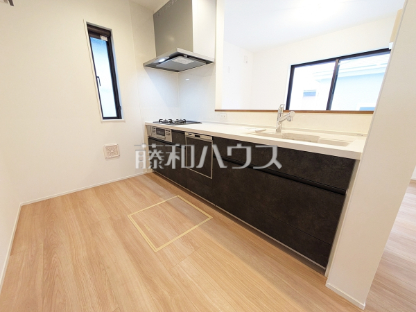 キッチン　【新座市片山２丁目】