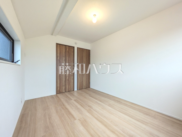 納戸　【新座市片山２丁目】