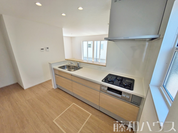1号棟　キッチン　【春日井市上田楽町】