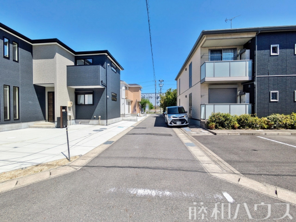 東側　接道状況および現場風景　【春日井市上田楽町】