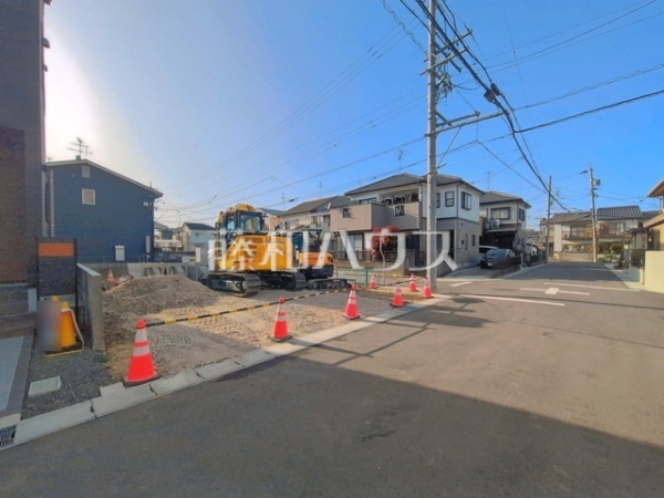 現地：現場風景及び前面道路