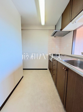 キッチン　【サン・ヒルズ小手指】