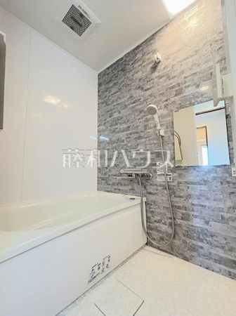 浴室　【サン・ヒルズ小手指】