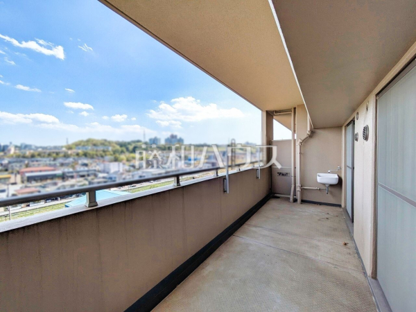 バルコニー　【フェアヒルズ南大沢シエルコート】