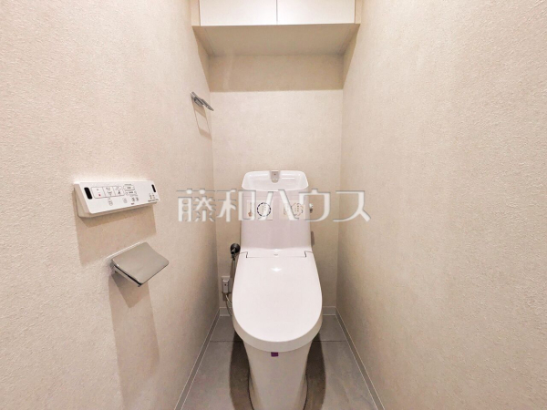 トイレ　【フェアヒルズ南大沢シエルコート】