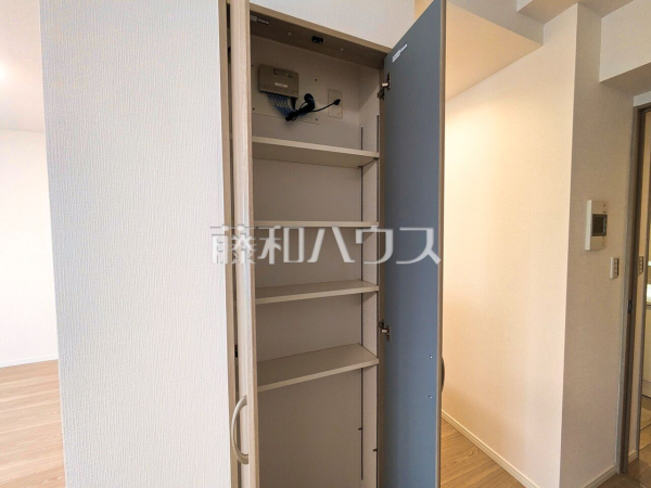 収納　【フェアヒルズ南大沢シエルコート】