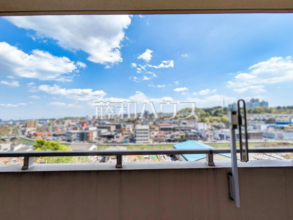 バルコニー　【フェアヒルズ南大沢シエルコート】